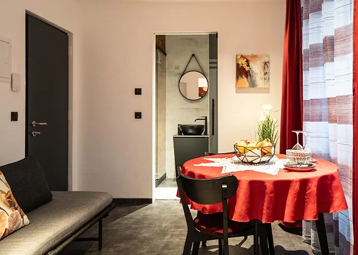 Laubennest 2 * Merano